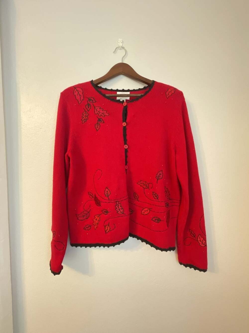 Vintage Red Embroidered Leaf Cardigan Sweater Black Trim
Size M
Cottagecore